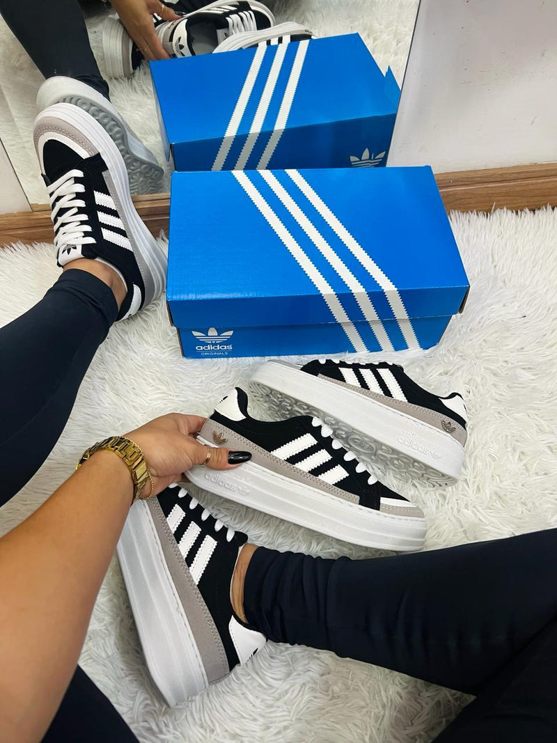 Adidas Nivus