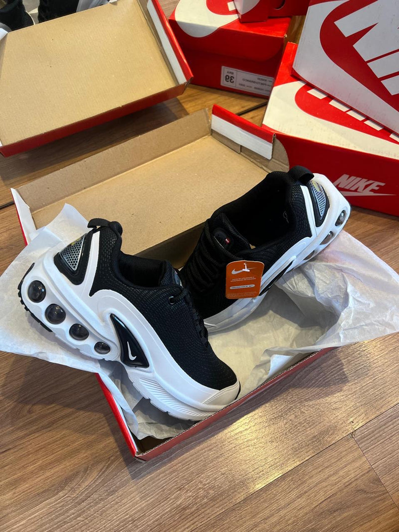 Tênis Nike Air Max DN