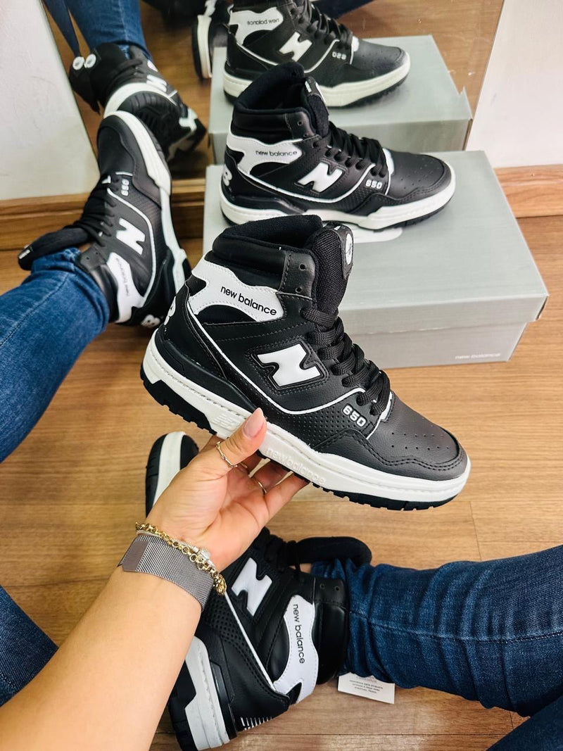 BOTA NEW BALANCE 650