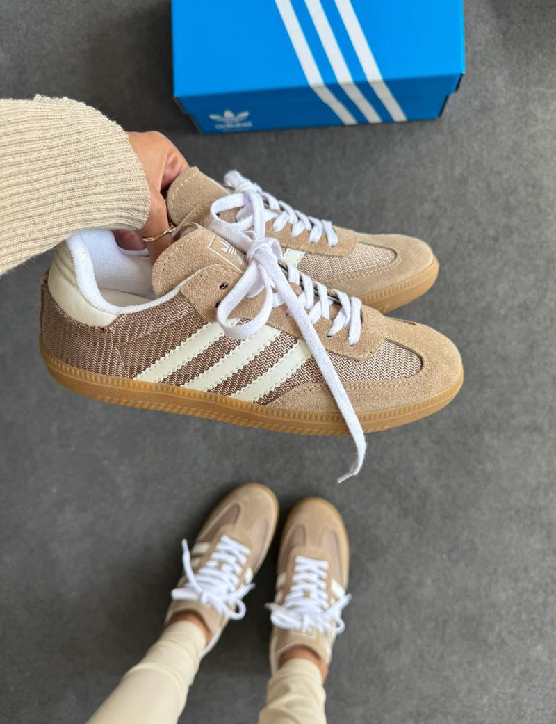 Adidas Samba  couro tricote